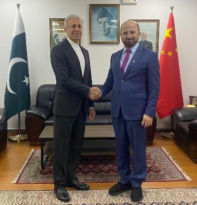 Meeting with the Consul General of Pakistan